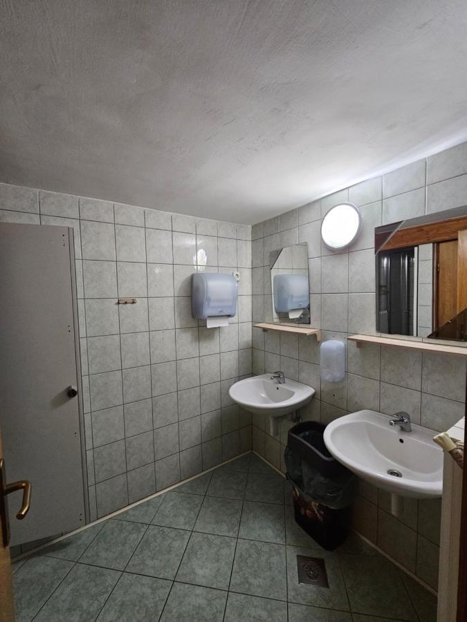 Ruska Koca Hotell Hočko Pohorje Exteriör bild